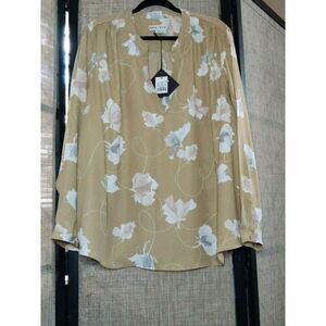 Ava & Viv Tan Floral V-Neck Blouse